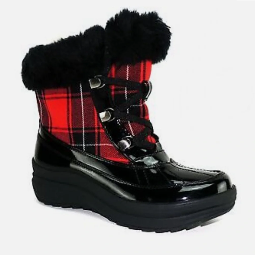 Anna Klein Sport Gayla Boots